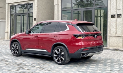 Liệu có phải VinFast Lux SA của em bị lỗi bóng hơi?