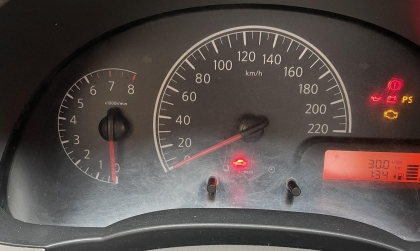 Nissan Sunny báo đèn chìa khóa là bị sao nhỉ?