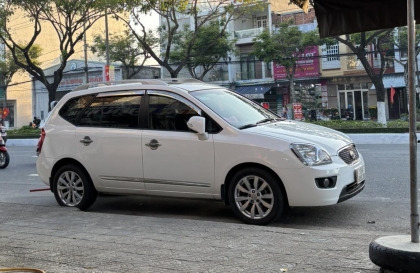 Kia Carens có mùi xăng có phải do hư kim phun?