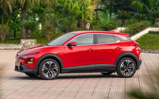 Vinfast vf6 bị lỗi lên xuống kính thì khắc phục sao?