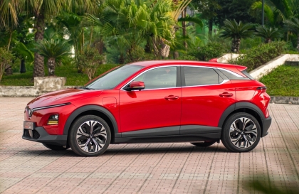 Vinfast vf6 bị lỗi lên xuống kính thì khắc phục sao?