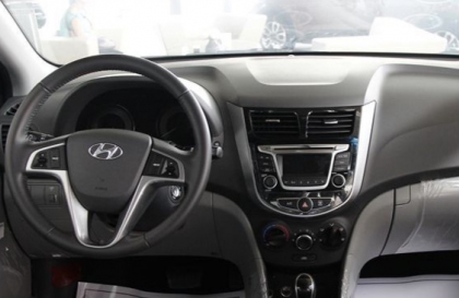 Điều hòa xe Hyundai Accent mát không sâu khi chạy lâu thì phải xử lý sao?