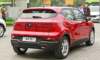 Sao xe Vf5 của em bị chòng chành thế nhỉ?