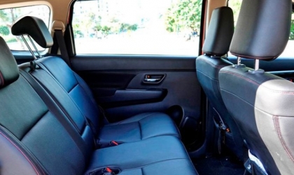Hỏi về lỗi tapi cửa của Suzuki XL7 bị lỗi thế này ạ?