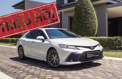 Toyota Việt Nam triệu hồi Camry do lỗi hệ thống camera