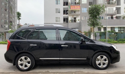 Kia Carens nổ máy có mùi khét là vấn đề gì?