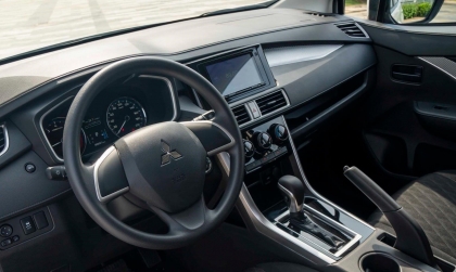 Màn hình Xpander chập chờn thì em nên làm gì?