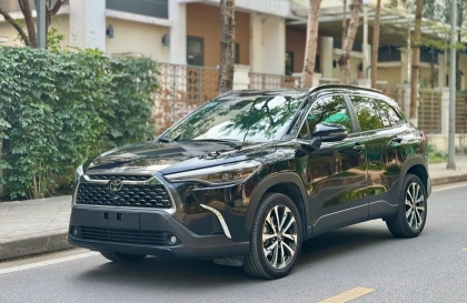 Gương xe Corolla Cross không gập điện được thì xử lý sao?