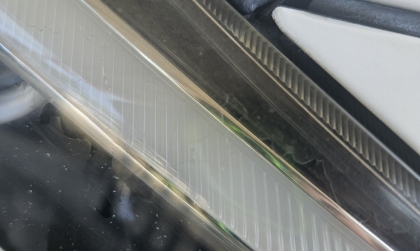 Làm thế nào để bớt mờ đèn xe Kia Cerato?