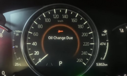 Đồng hồ xe Mazda CX-5 báo thế này là lỗi gì thế?