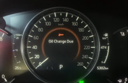 Đồng hồ xe Mazda CX-5 báo thế này là lỗi gì thế?