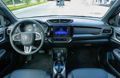Có cách nào cách âm loa xe Honda BR-V thế nhỉ?