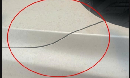 Mazda CX-5  mới mua mà bị kêu ở nắp ca pô do nguyên nhân gì?