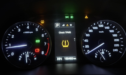 Có bác nào gặp lỗi này trên Hyundai Elantra chưa ạ?