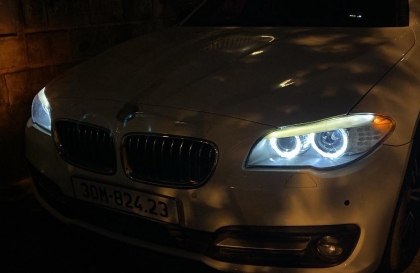 Xin thỉnh giáo vấn đề đèn của BMW 520 với ạ