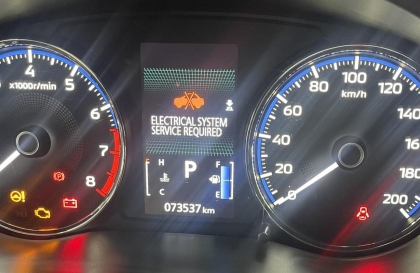 Mitsubishi Xpander báo lỗi trên đồng hồ thế này là bị gì?