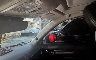 Nội thất của CX-5 cứ có tiếng kêu không biết từ đâu thế các bác nhỉ?