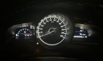 Các bác giúp em vấn dề lỗi i-stop trên mazda 3 sau khi thay đèn