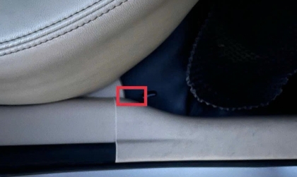 Toyota Vios bị rò rỉ nước mưa vào dưới ghế sau thế này là do nguyên nhân gì?