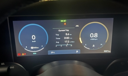 Xe Tucson vẫn báo lỗi sau khi vá lốp có cách nào làm cho mất cảnh báo không?