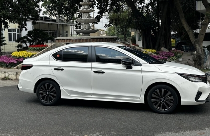 Lốp xe Honda City có phải đang bị lỗi gì hay không ạ?