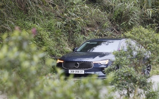 Volvo S90 T8 - Di sản Scandinavian trong Kỷ nguyên Số hoá