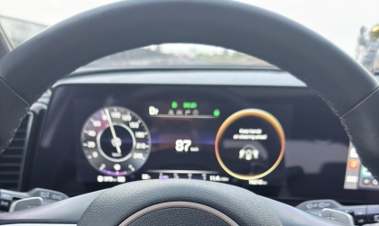Thước lái xe Sportage bị lệch mà cân lại vẫn không được có cách nào xử lý không?
