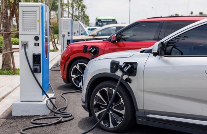 Bộ Công Thương cảnh báo nguy cơ quá tải lưới điện cục bộ do xe điện phát triển