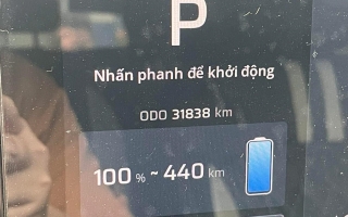 Vinfast Limo Green hụt 10 km có phải pin chai?