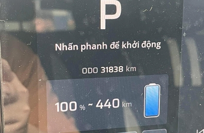 Vinfast Limo Green hụt 10 km có phải pin chai?