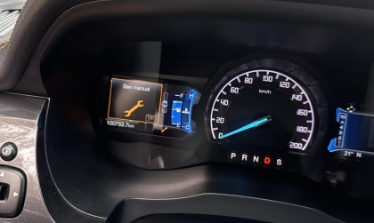Xe Ford Everest báo lỗi trên đồng hồ thế này là bị sao thế ạ?