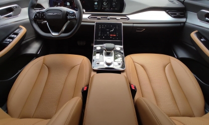 Có phải yên ngựa xe Beijing X7 bị ọp ẹp quá không?