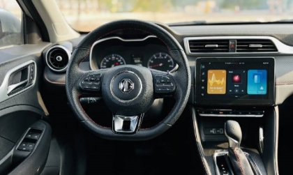 Sao MG ZS của em kêu máy lạnh to sau khi đi hơn 100km thế ạ?