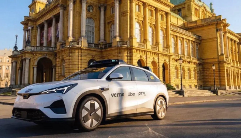 Croatia ra mắt dịch vụ taxi tự lái đầu tiên tại châu Âu 