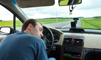 Kinh nghiệm lái xe trên đường nghỉ Tết Thống Nhất (P.8): Cách hết buồn ngủ khi lái xe