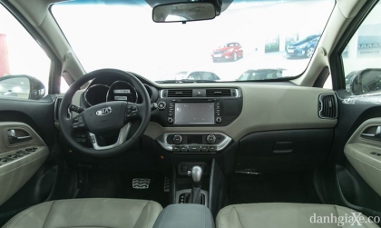 Kia Rio vào số bị nặng là lỗi gì thế bác bác?