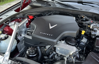 Xe Lux A lâu lâu kêu lớn có bình thường không?