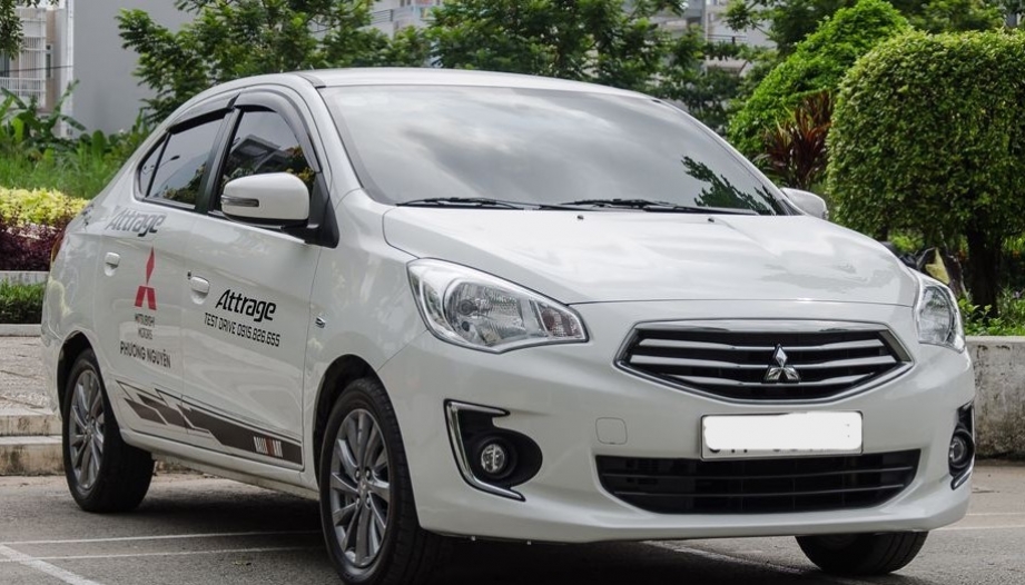 Mitsu Attrage bị hỏng motor kính cửa bên phụ thì phải xử lý sao?