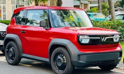 Sao tay lái xe Vf3 lại bị kêu lục cục khi vào chỗ xóc thế nhỉ?