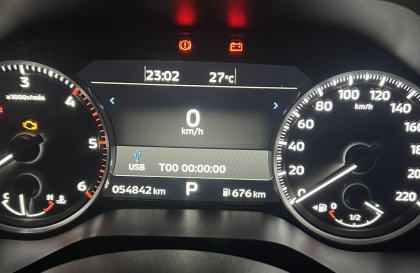 Có phải đồng hồ xe Mitsubishi Triton của em báo sai nhiên liệu?