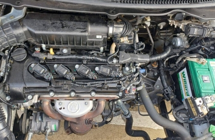 Xe Ertiga có mùi xăng khi đi vòng tua máy cao do vấn đề gì các bác?