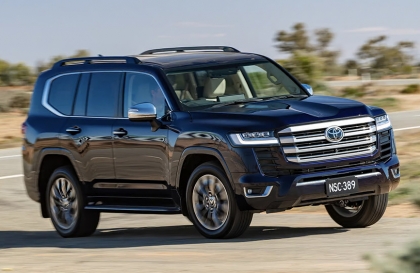 Toyota Land Cruiser 300 Hybrid chuẩn bị có mặt tại Việt Nam?
