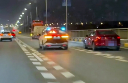 Taxi tự lái tại Trung Quốc đột ngột dừng hoạt động, nhốt khách hàng trên cao tốc