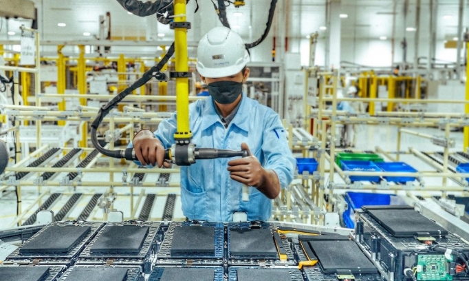 Xu hướng xe điện phát triển, nhìn về tương lai môi trường (P.2): Các hãng xe tại Việt Nam đang giải bài toán tái chế pin điện như thế nào?