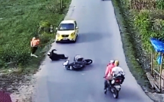 Clip TNGT: Chú khách Tây ấn tượng đến già với hành trình tại Hà Giang (cũ)