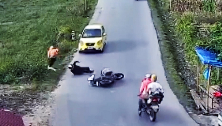 Clip TNGT: Chú khách Tây ấn tượng đến già với hành trình tại Hà Giang (cũ)