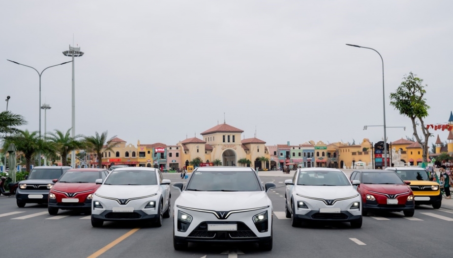 Lợi thế dành riêng cho chủ xe VinFast: Từ trạm sạc phủ rộng đến “0 đồng nhiên liệu” suốt 3 năm