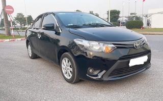 Đèn của Toyota Vios sao không tự tắt khi tắt máy?