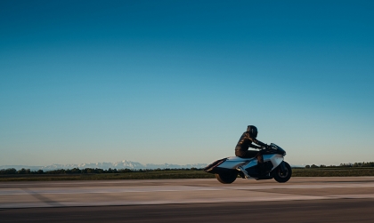 Thế giới 2 bánh: Ngược xu hướng BMW Motorrad tung concept  Vision K18 với động cơ 6 xylanh
