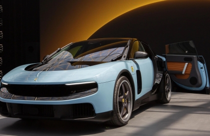 Ferrari Luce trong cơn bão truyền thông; Chính phủ lên tiếng, đối thủ giật mình và cổ phiếu giảm mạnh